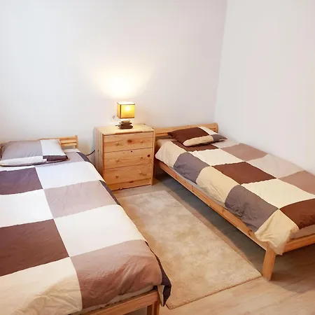 Loft Cruz *